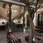 Milo Collection Hotel