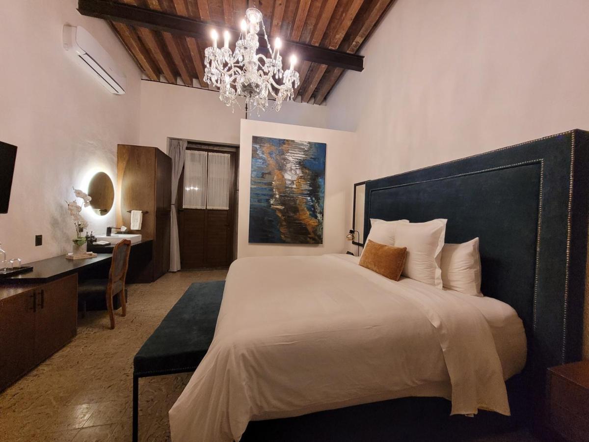 Hotel Milo Collection