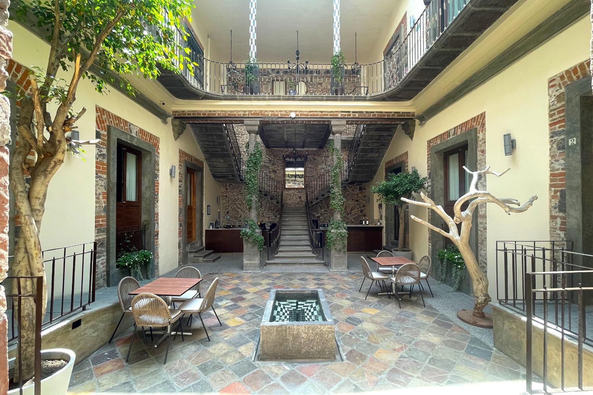 Milo Collection Hotel 5*